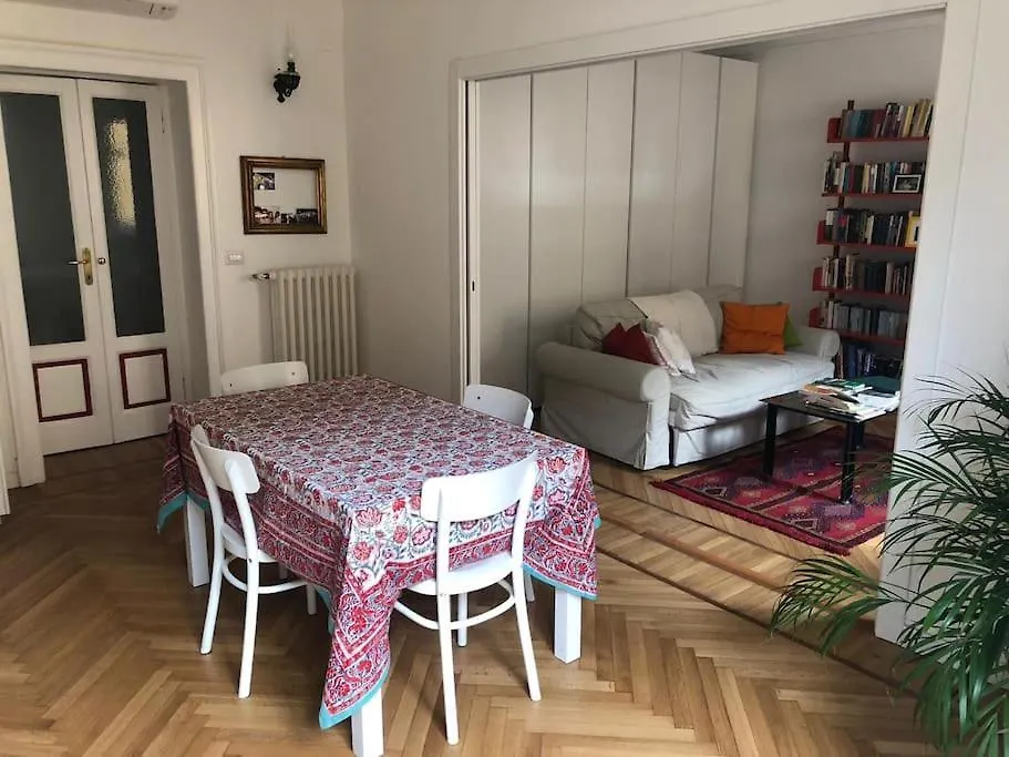 Cozy Apartment In Central Μιλάνο
